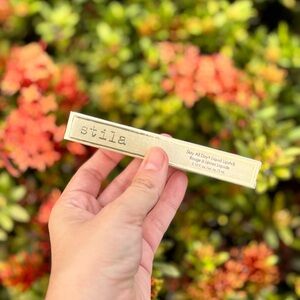 BNIB Stila Liquid Lipstick • Ricco